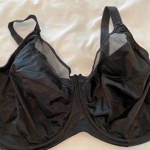 Elomi Goddess Black Underwire plunge bra. Size 42J. Gently worn.
